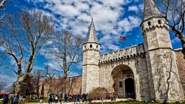 Top 10 Sights to See in Istanbul