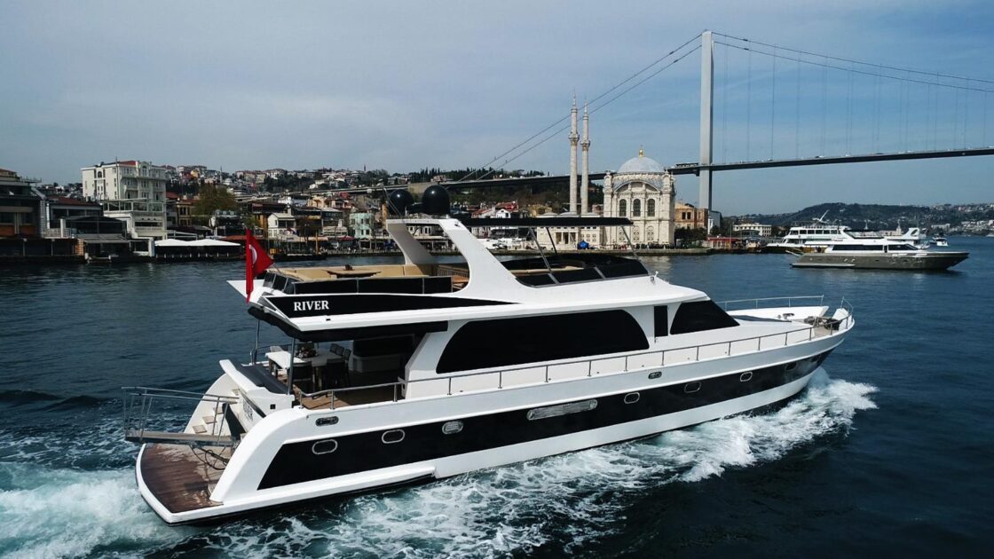 luxury yacht rental istanbul